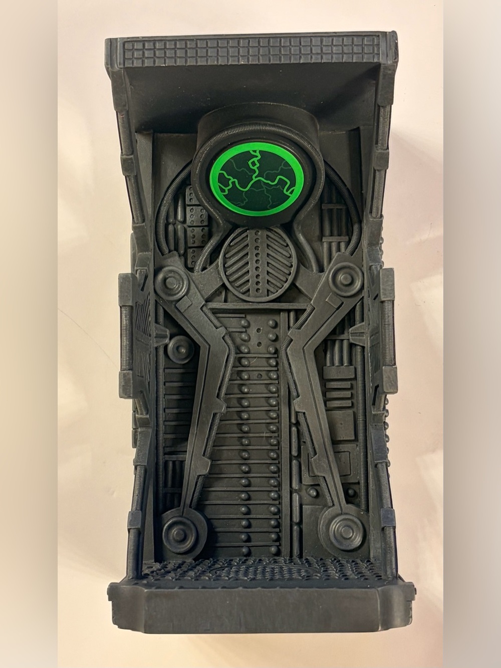 Hallmark Star Trek Next Generation Borg Regeneration Cell Phone Holder
